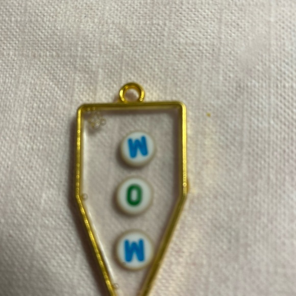 Mother Day key chain attachment UV Resin with air bubbles - Picture 2 of 3